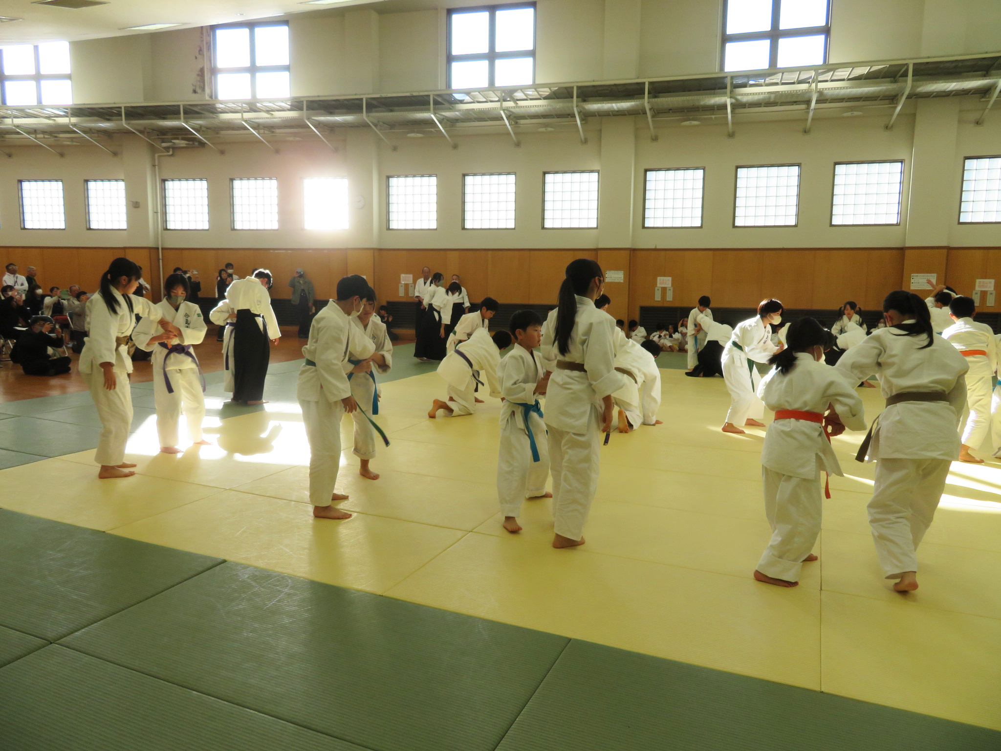 小学生演武（中級クラス）