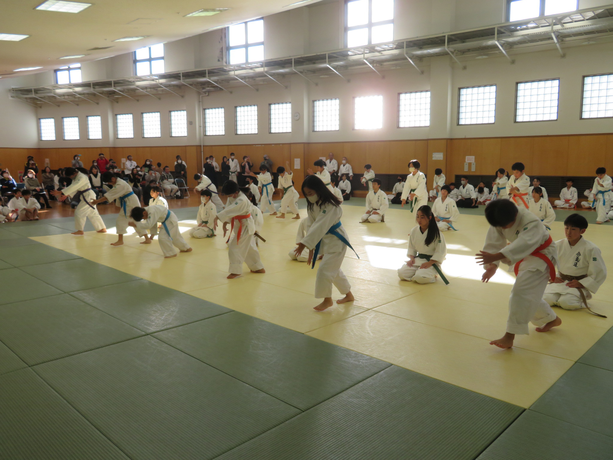 小学生演武（中級クラス）